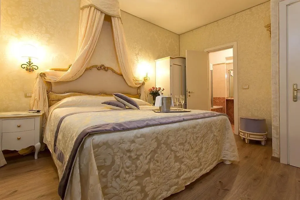 Residenza Goldoni Bed & Breakfast Venice Italy