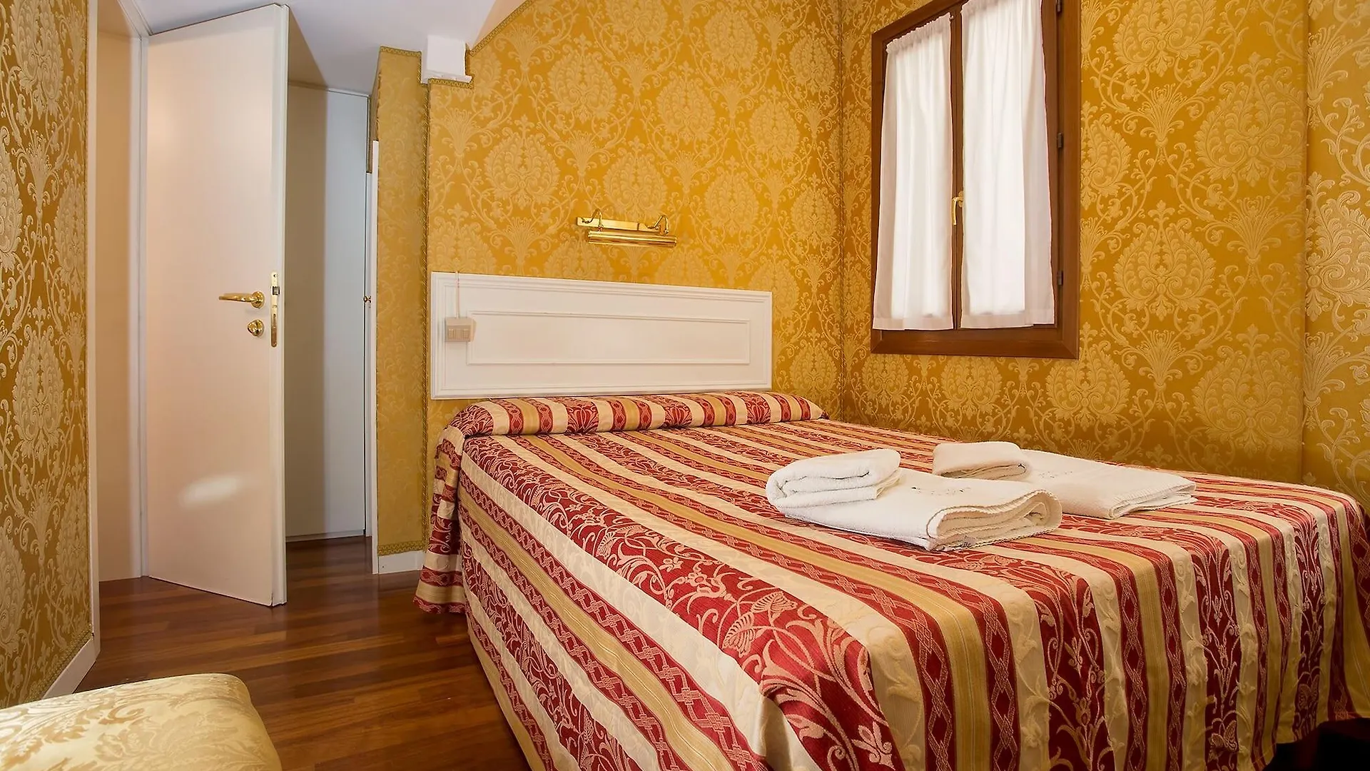 Residenza Goldoni Bed & Breakfast Venice