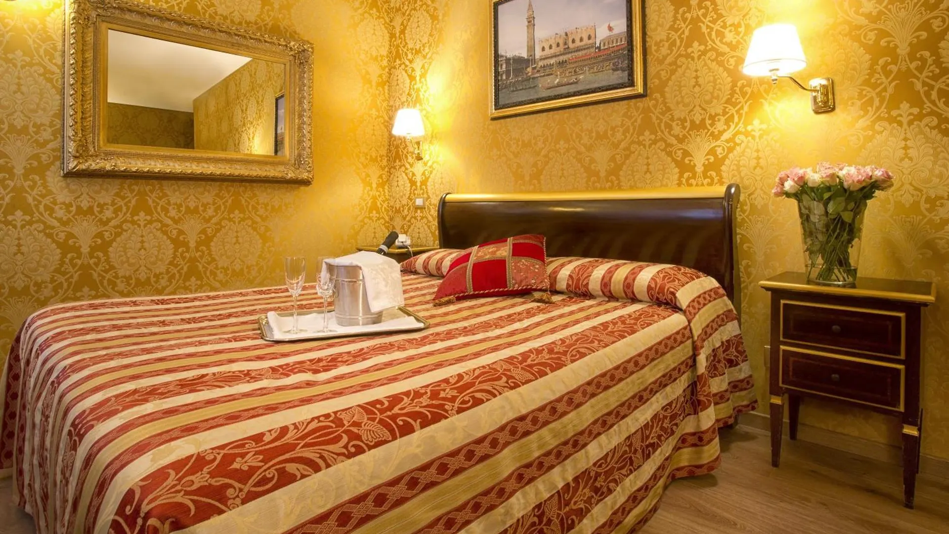 Residenza Goldoni Bed & Breakfast Venice Italy