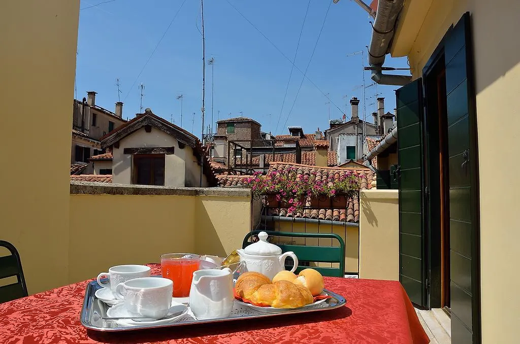 ***  Residenza Goldoni Bed & Breakfast Venice Italy