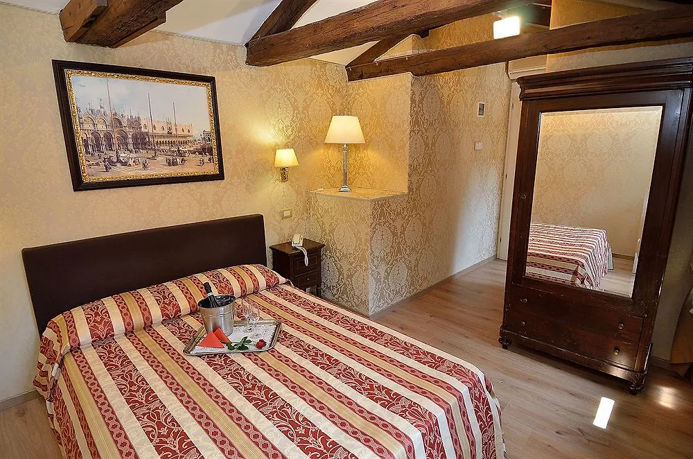Residenza Goldoni Bed & Breakfast Venice
