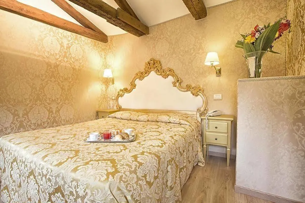 ***  Residenza Goldoni Bed & Breakfast Venice Italy